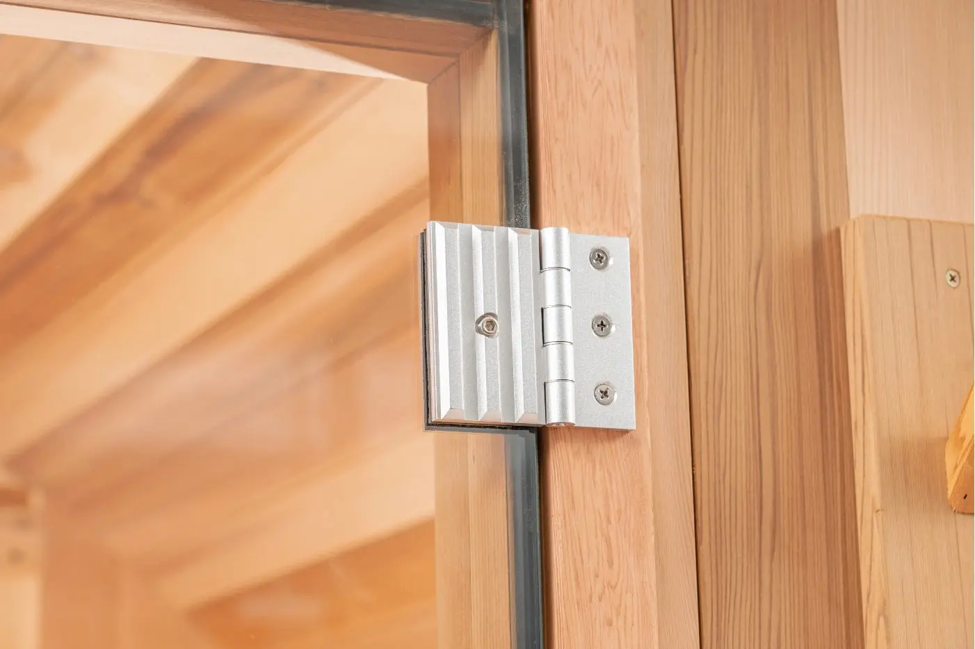 6 FT Classic Red Cedar Barrel Sauna - 4-6 Person - Image 15