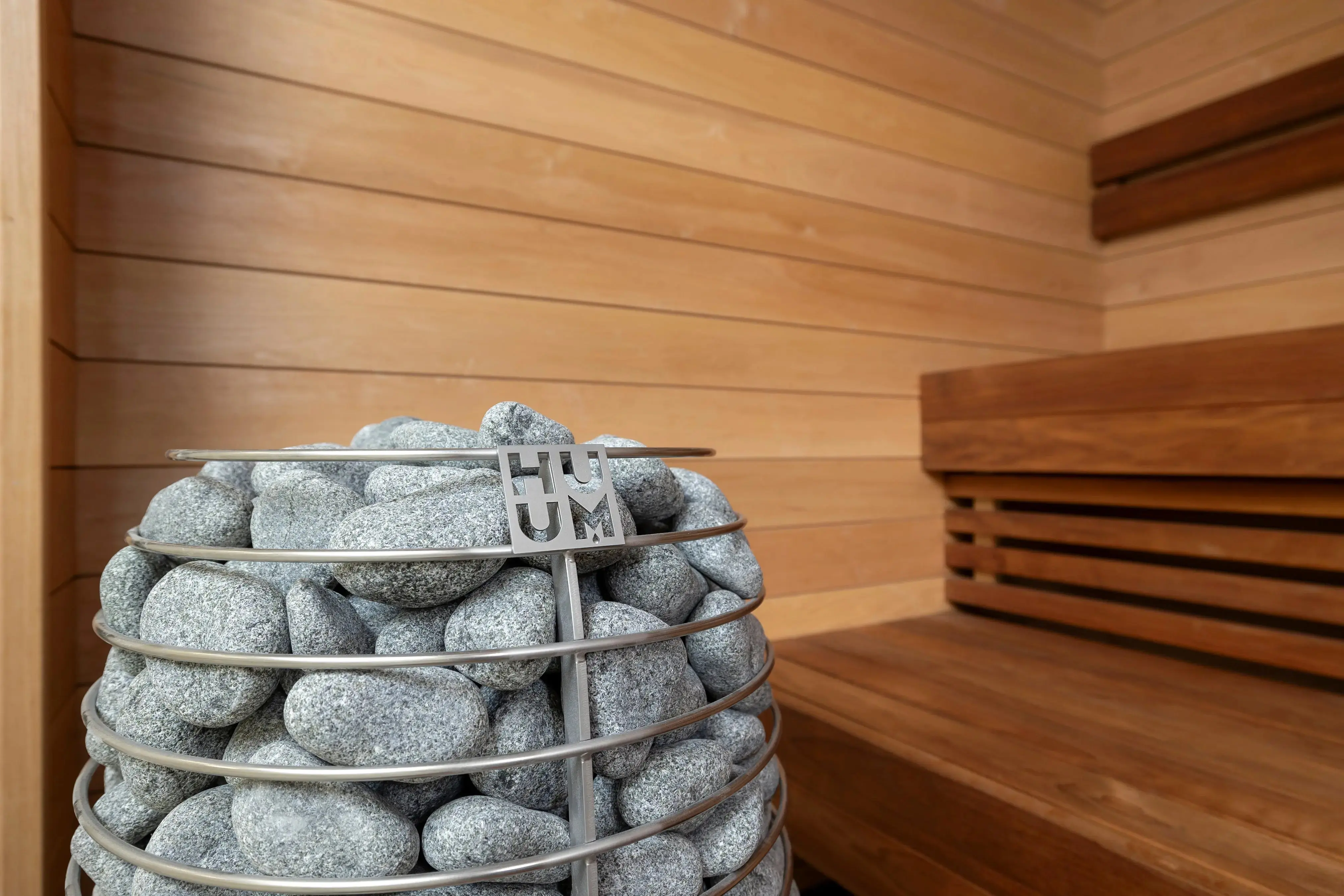 Kuutio XL w/ change room - Luxury Modern Sauna - Image 9