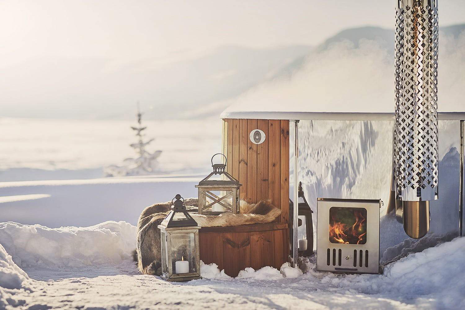 Deluxe Wood Fired Hot Tub With Liner - Image 22