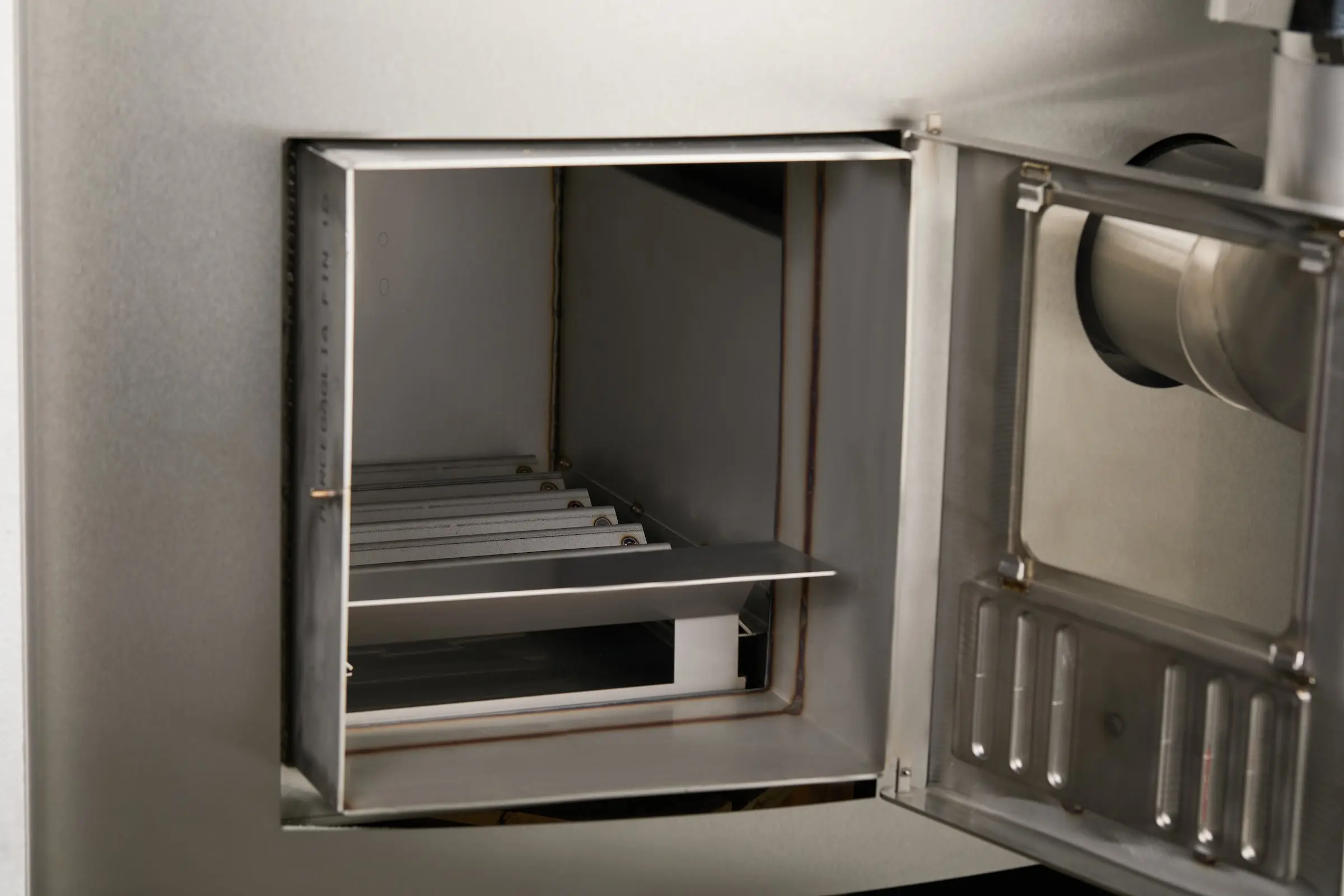 Deluxe Wood Fired Hot Tub With Liner - Image 8