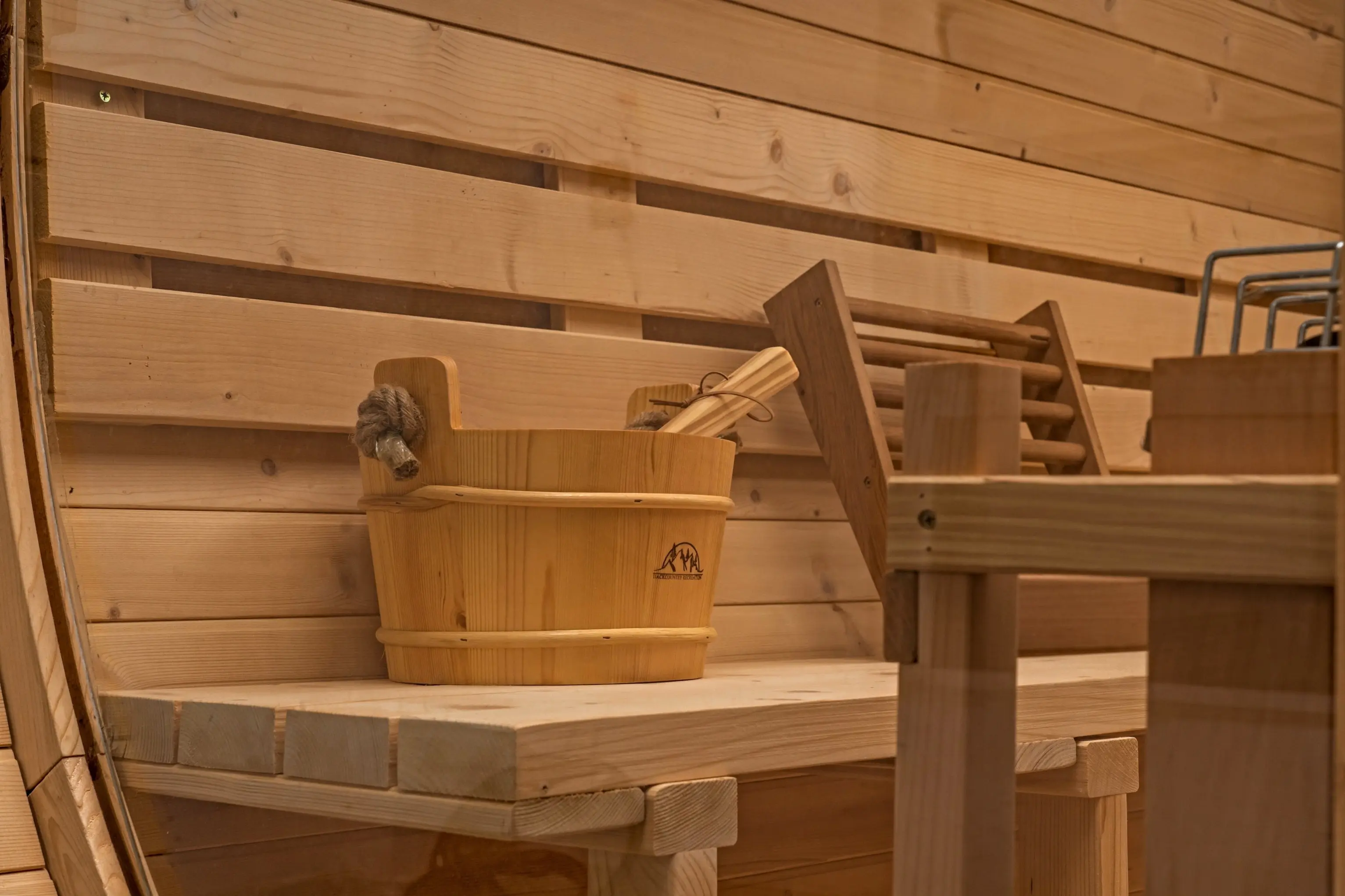 8 Ft Classic Thermowood Scenic View Barrel Sauna - 6-8 Person - Image 5